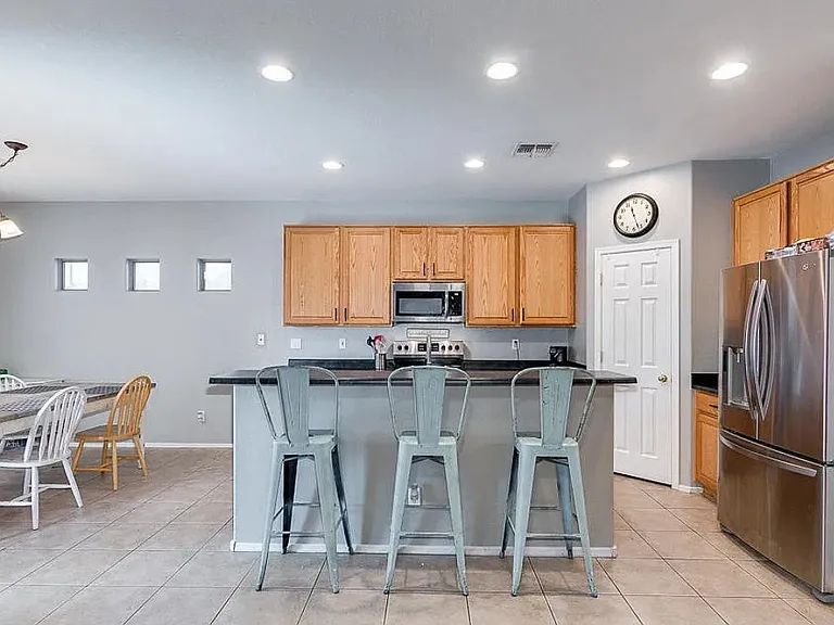 16283 W Desert Mirage Dr — Photo 4