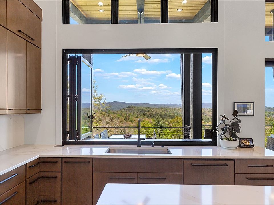 16th image of 231 Keowee Turtlehead Rd