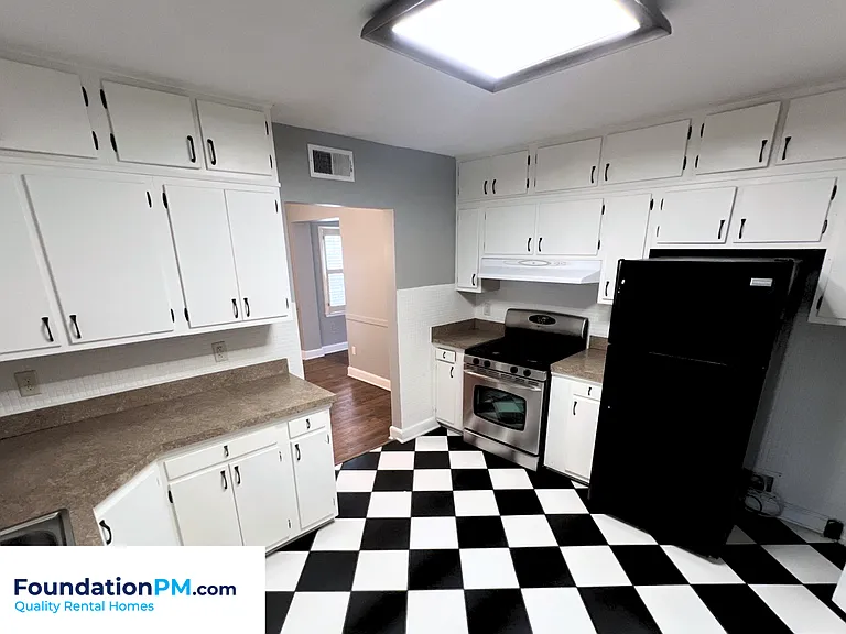 252 E Edwin Cir — Photo 12