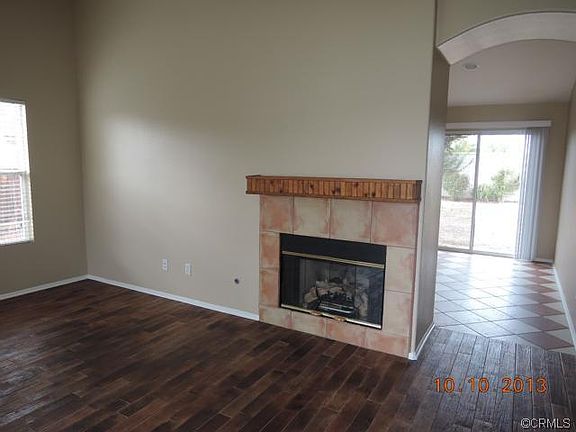 4th image of 31820 Granville Dr