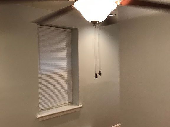 4th image of 742 S 52nd St