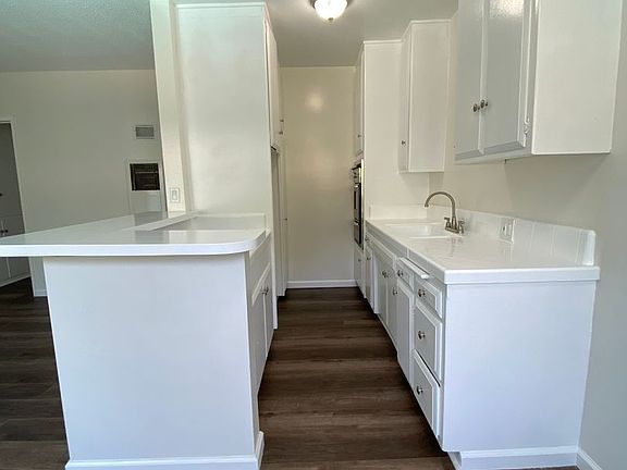 2nd image of 1315 N Columbus Ave #416f4e07f