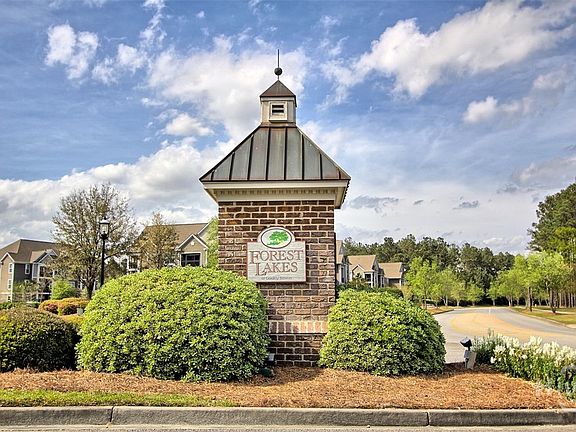 4th image of 102 Regency Circle