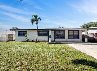 525 SW 22nd Ter, Fort Lauderdale, FL 33312