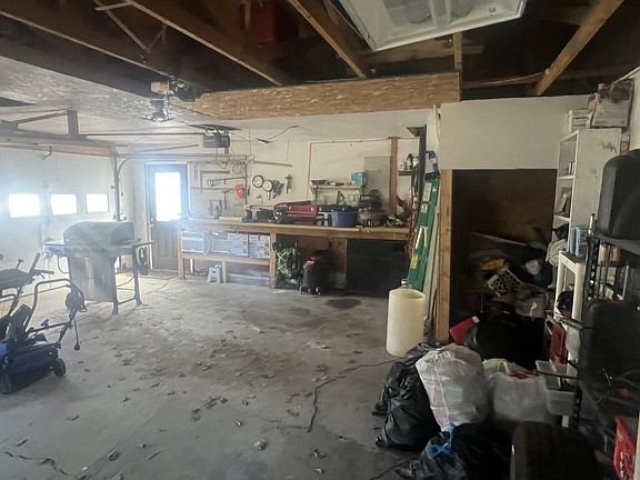 5th image of 61 Bird Rd