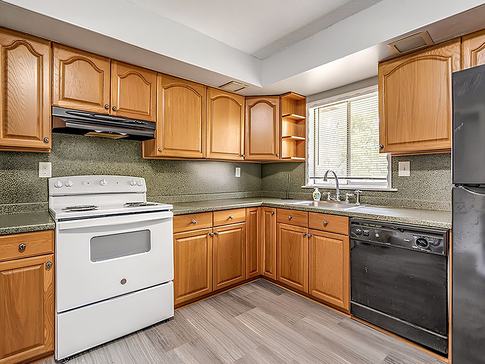 1st image of 3148 Fern Valley Dr SW #14276536