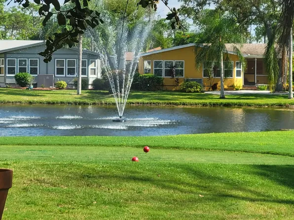 738 Via Del Sol, North Fort Myers, FL 33903