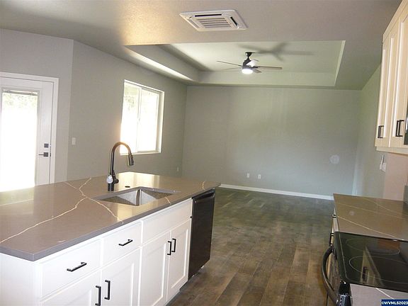 5th image of 1410 Natalie Ct