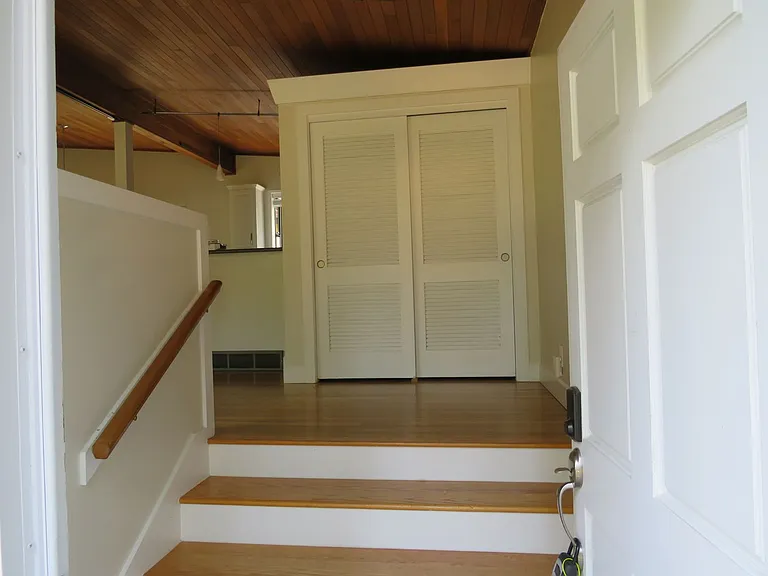 15105 SE 20th St — Photo 5