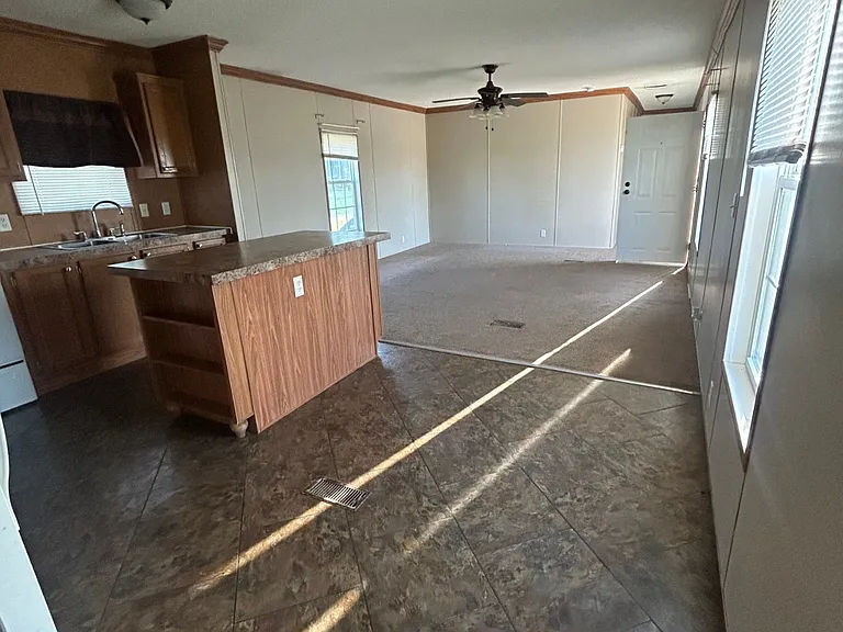 120 Harvey Rd — Photo 3