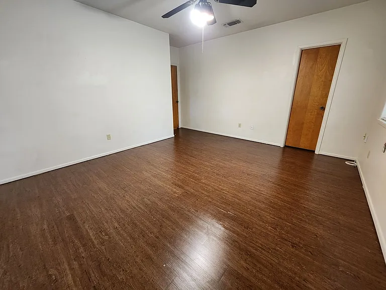 1274 Hillcrest Dr — Photo 9