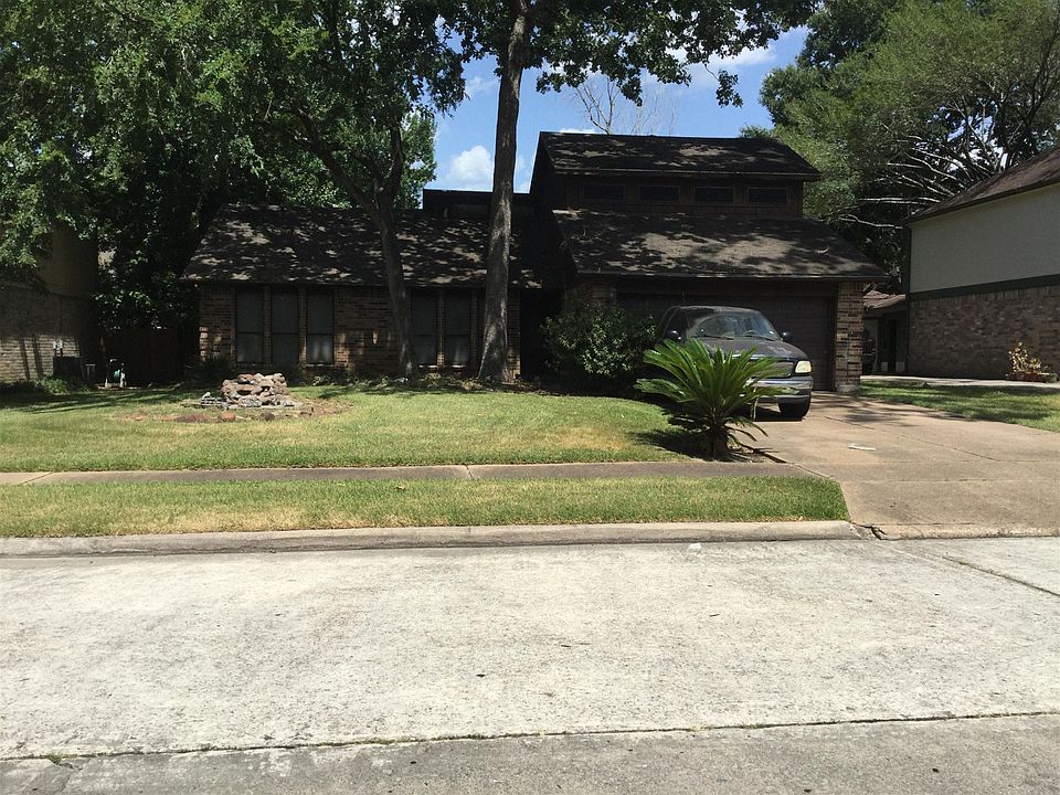 1st image of 19710 Faye Oaks Ct