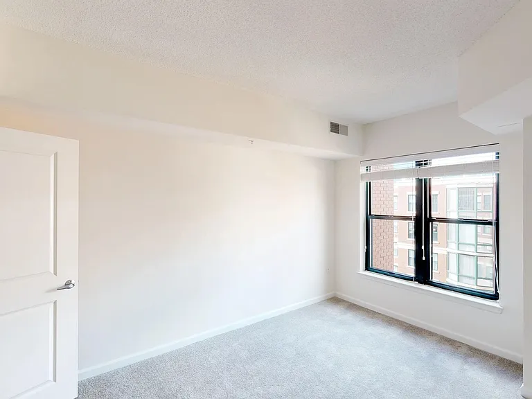 1301 Thomas Circle — Photo 21