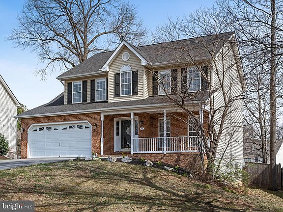 2nd image of 111 Cannon Cir