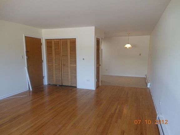 3rd image of 5033 N Harlem Ave