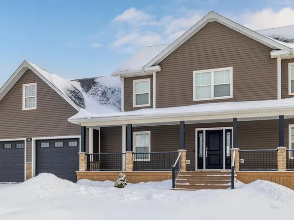 90 Macrae Dr, Charlottetown, PE C1C 0S5