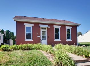 828 Monroe St, Quincy, IL 62301