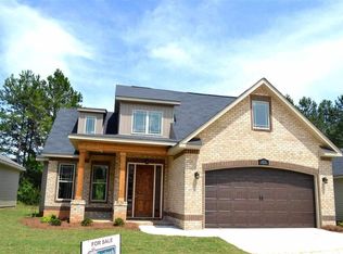 155 Sourwood Ln, Warner Robins, GA 31093