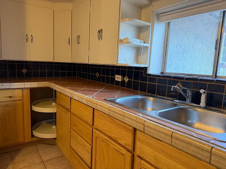 330 E Ashurst Ave #A — Photo 6