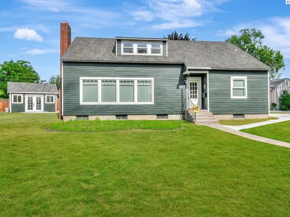 1935 Harris Ave, Richland, WA 99354