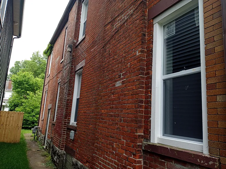 422 Stoddart Ave — Photo 37