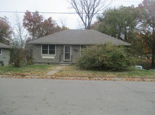203 Olive St, Pleasant Hill, MO 64080