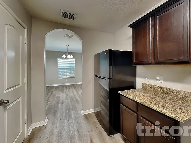 2942 Emery Fls — Photo 4