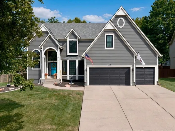 8408 W 129th Ter, Overland Park, KS 66213