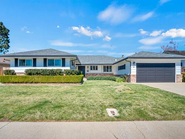 3031 American River Dr, Sacramento, CA 95864