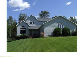 32 Lee St, Bucksport, ME 04416