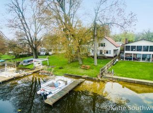 743 Kornoelje Dr NE, Comstock Park, MI 49321