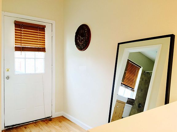 5th image of 3532 Carlisle Pl #B