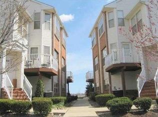 818 Harbortown Blvd, Perth Amboy, NJ 08861