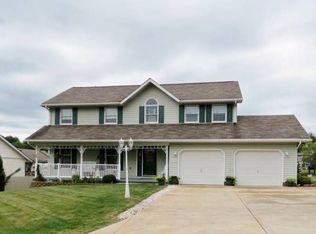 415 Dove Dr, Uniontown, PA