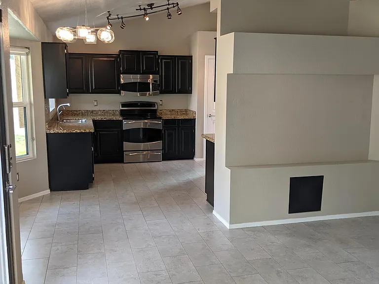 5708 E Angela Dr — Photo 17