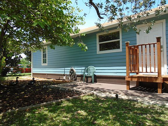 3rd image of 3805 Patrician Cir