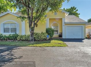 6431 SW 112th Pl, Miami, FL 33173