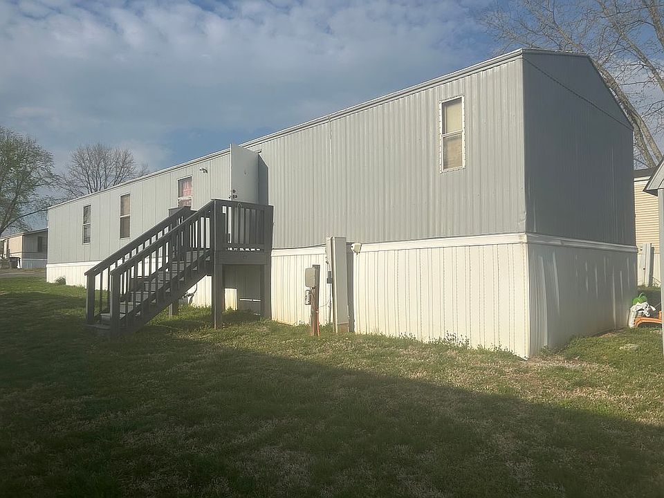 1st image of 5 Goodlett Dr