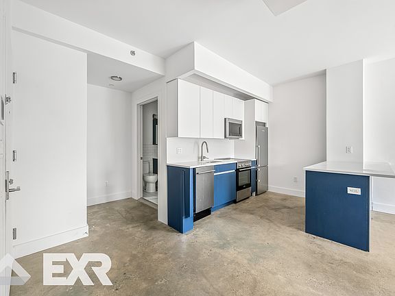 5th image of 1915 Beverley Rd #601