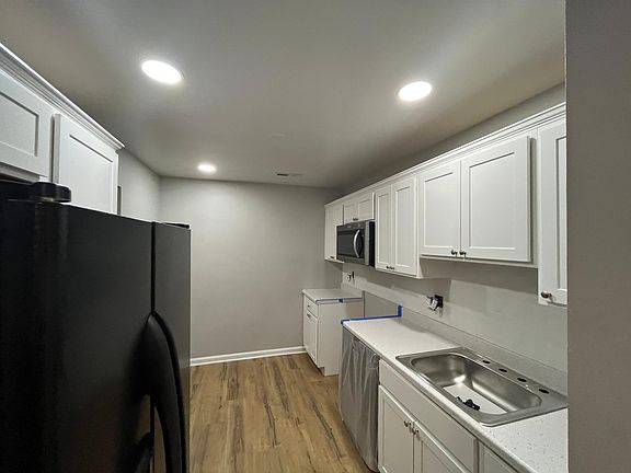 3rd image of 319 Elderwood Ct
