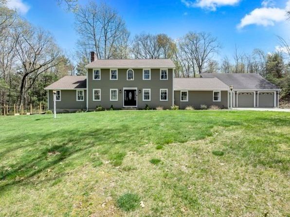 26 Center Rd, Woodstock, CT 06281