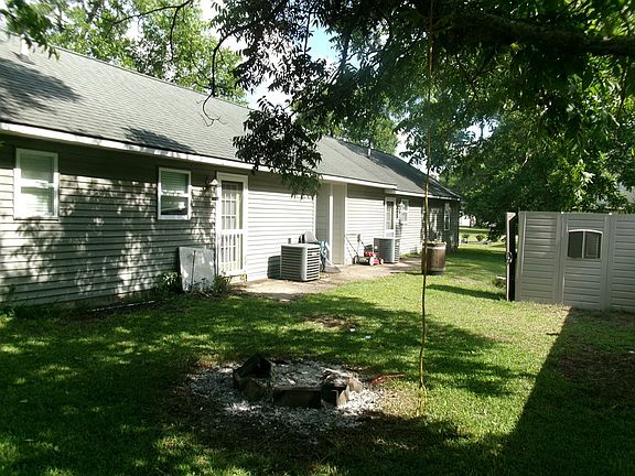 5th image of 208 N Bullard St