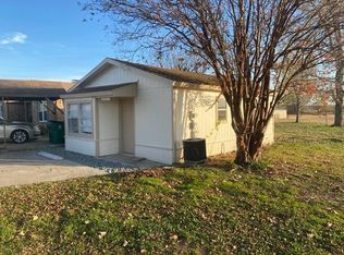 506 Circle Del Rio #A, Rhome, TX 76078