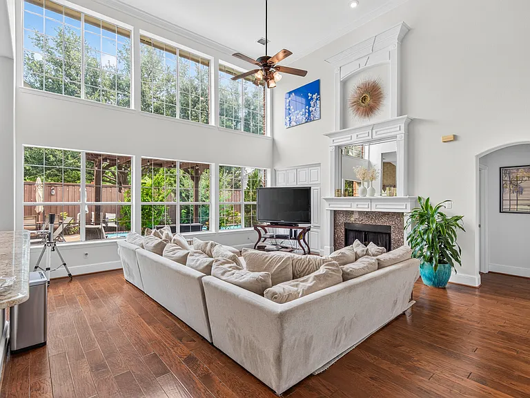 4633 Oak Shores Dr — Photo 8