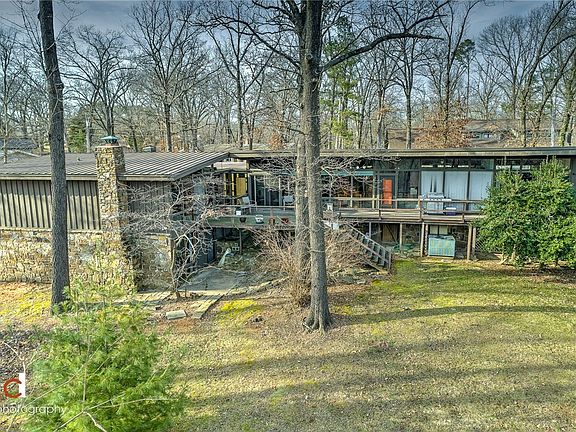 3rd image of 908 E Lakeview Dr