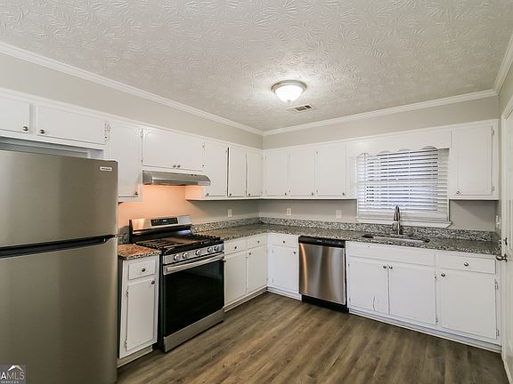5th image of 6570 Deshon Cir