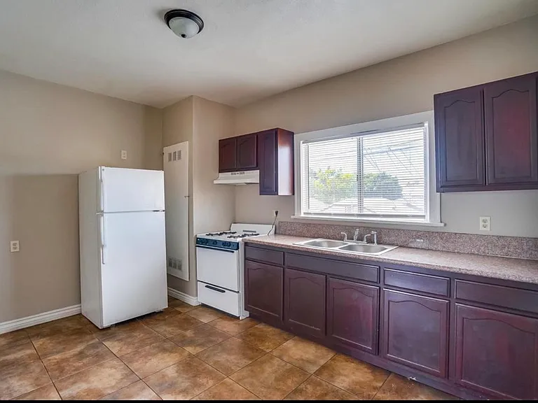 1359 Saint Louis Ave #1359 — Photo 10