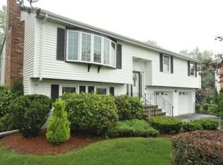 21 Lheureux Cir, Randolph, MA 02368