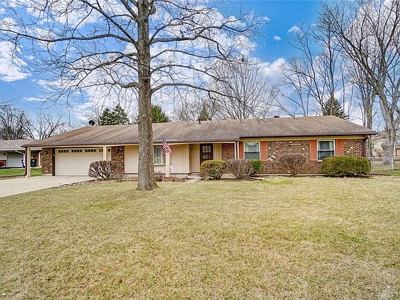 3rd image of 5513 Royalwood Dr