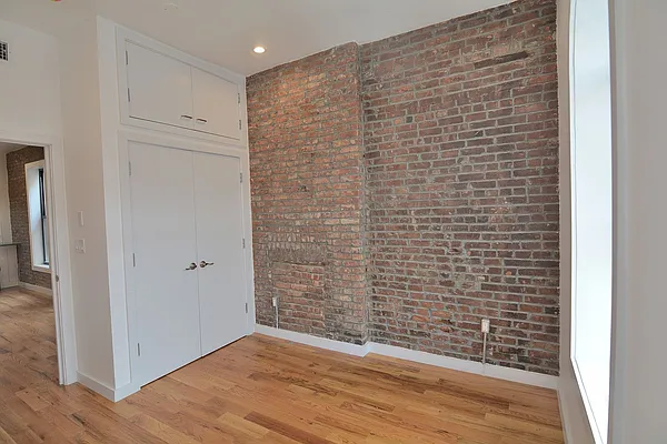 Rented by Hagstrom Management Inc | media 5